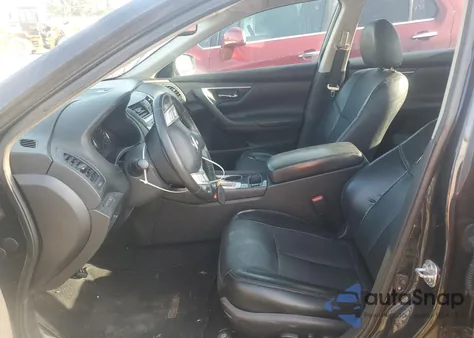 2016 Nissan Altima 2.5 z USA, uszkodzony, nr VIN 1N4AL3AP5GC177716